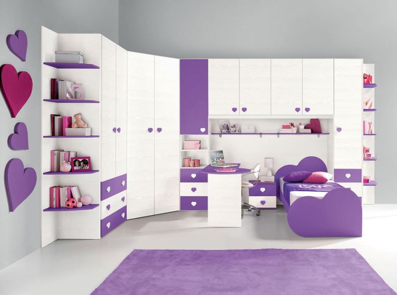 Desain kamar tidur anak dengan bertemakan purple love